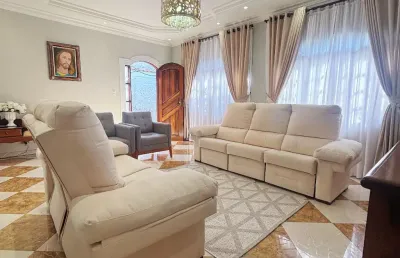 Casa com 4 quartos à venda no Jardim Medina, Poá 