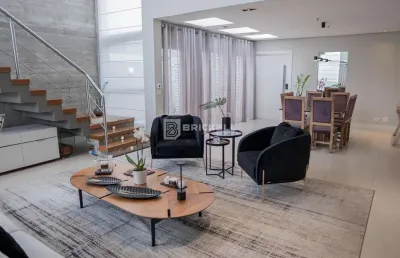 Casa em condomínio à venda no campo comprido– 3 suítes