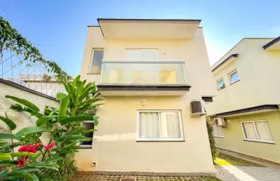 Casa em condomínio na praia de juquehy - locação anual e à venda