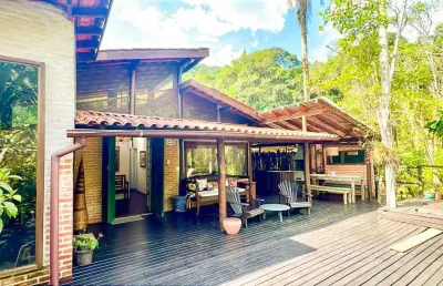 Casa em condomínio rodeado por natureza praia de juquehy - à venda
