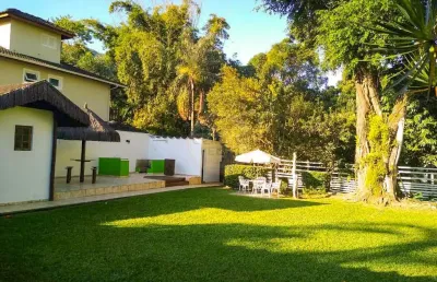 Casa em terreno de 2.000 metros na praia de juquehy - à venda