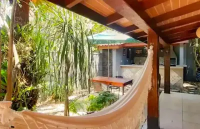 Casa com 2 suítes, 200m da praia de maresias no canto do moreira - venda e locação anual