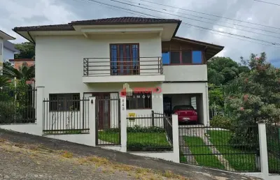 Casa com 3 quartos à venda na Rua Das Flores, 642, Centro, Antônio Carlos