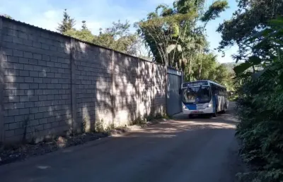 Terreno 2000 m2 r$ 180.000,00 chácara santo amaro / jardim varginha – área excelente para formação de chácara – documentação em ordem – aceita financiamento
