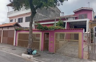 Sobrado 200m 10m de frente r$ 699.000,00 cidade dutra 4 dormitórios 1 suíte 4 vagas não aceita financiamento
