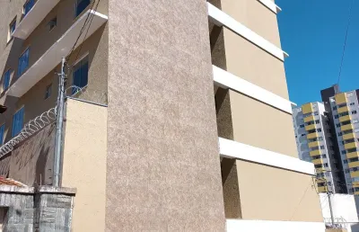 Moderno e bem localizado – apartamento com suíte no centro