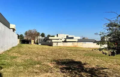 Terreno de 360 m2, no condomínio jardim botânico, em bady bassit.