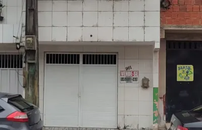 Vendo excelente duplex localizado na rua cuiabá,bairro joão xxiii