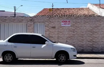Casa com 3 quartos à venda na Rua Desembargador Félix Cândido, Jóquei Clube, Fortaleza