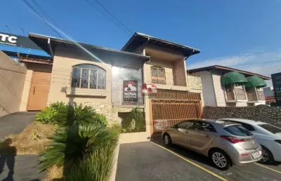 Casa com 5 quartos para alugar na Avenida São João, 1825, Jardim das Colinas, São José dos Campos