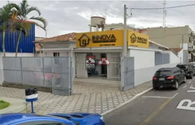 Casa comercial à venda no centro de caçapava 4 salas, recepção e 3 banheiros