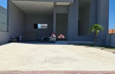 Casa aconchegante em condomínio com lazer completo!!
