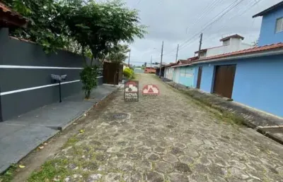 Casa com 3 quartos à venda na Rua Antonio Ferreira De Azevedo Filho, 40, Balneário Recanto do Sol, Caraguatatuba