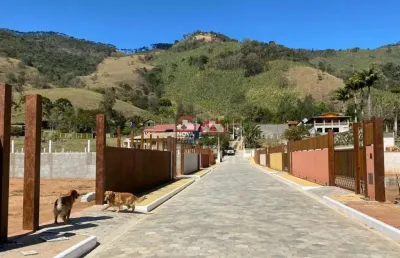 Terreno à venda no Paiol Grande, São Bento do Sapucaí 