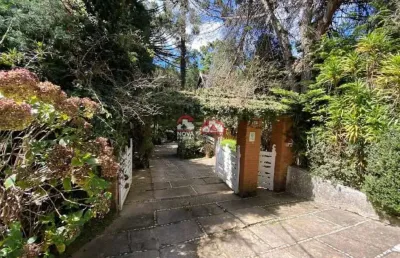 Casa com 7 quartos à venda na Alameda Das Cerejeiras, Recanto Das Araucárias, 125, Jaguaribe, Campos do Jordão