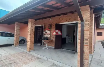Casa com 3 quartos à venda na Rua Benedito Izidoro de Moura, 210, Jardim Terralão, Caraguatatuba