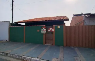 Casa com 3 quartos à venda na Rua Galdino Jesus dos Santos, 264, Vila Suiça, Pindamonhangaba