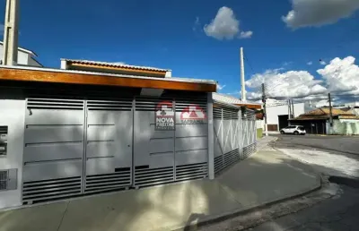 Casa com 3 quartos à venda na Rua Doutor Rodrigo Romeiro, 314, Crispim, Pindamonhangaba