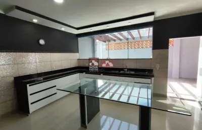 Casa com 4 quartos à venda na Rua Caúna, !50 Metros Da Praia, 143, Martim de Sá, Caraguatatuba