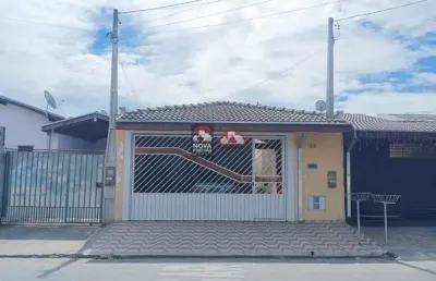 Casa com 2 quartos à venda na Rua Aristides Pires, 38, Residencial Comercial Cidade Vista Alegre, Pindamonhangaba