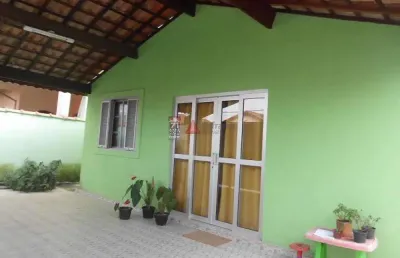 Casa espaçosa na vila são benedito em pindamonhangaba