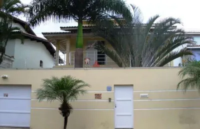 Casa com 4 quartos à venda na Avenida São Paulo, Sobrado, 139, Jardim Primavera, Caraguatatuba