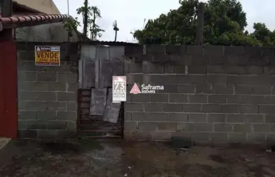 Terreno espaçoso de 330m² com localização estratégica para residencial ou comercial!
