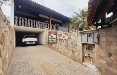 Casa com 3 quartos à venda na Rua dos Andradas, 1083, Centro, Pindamonhangaba