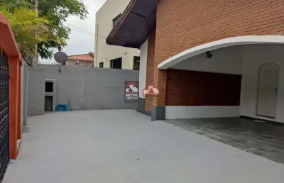 Casa com 3 quartos à venda na Rua Bertolino Cezário dos Santos, 81, Bosque dos Eucaliptos, São José dos Campos