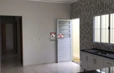Casa com 2 quartos à venda na Avenida Maria de Jesus Castilho, 73, Residencial e Comercial Portal dos Eucaliptos, Pindamonhangaba