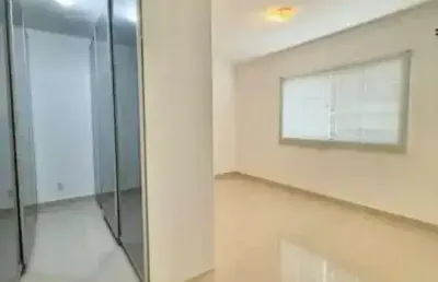 Casa de condomínio à venda no jardins madri, goiânia – 3 suítes