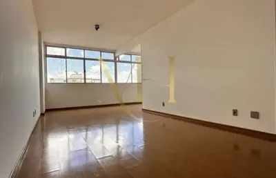 Apartamento com 3 quartos à venda na Praça Senador José Bento, Centro, Pouso Alegre