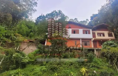 C513 casa em área nobre, vale dos pinheiros- nova friburgo-rj
