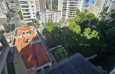 Excelente apartamento e condomínio na beira norte próximo shopping beira mar.