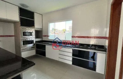 Casa com 3 quartos para alugar na Rua Luiz Gonçalves de Moura, 354, Santo Inácio, Curitiba