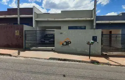 Casa com 3 dormitórios à venda, 84 m² por r$ 100.741 - residencial flavio romagnolli - florestópolis/pr