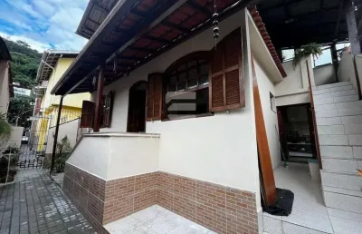 Excelente casa de vila 4 quartos - centro de nova friburgo - r$ 498.000,00