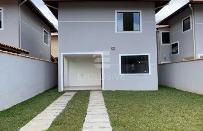 Linda casa duplex de 90 mts² com 2 quartos, 2 suítes na praça da furunfa