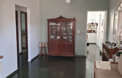 Casa com 2 quartos à venda na Rua Santa Maria, 160, das Laranjeiras, Serra