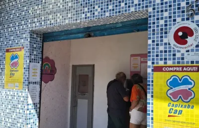 Casa comercial com 2 salas à venda na Avenida Todos os Santos, 160, das Laranjeiras, Serra