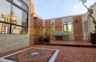 Apartamento na cobertura com 03 dormitórios  santana