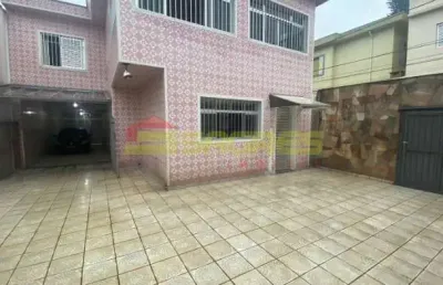 Sobrado com 04 dormitórios - 270m² por r$ 1.650.000,00