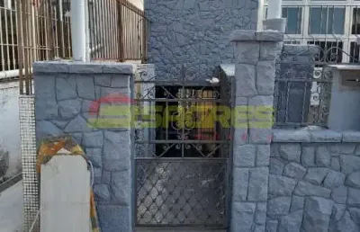 Casa com 2 quartos para alugar na Avenida Angelina, 577, Vila Leonor, São Paulo