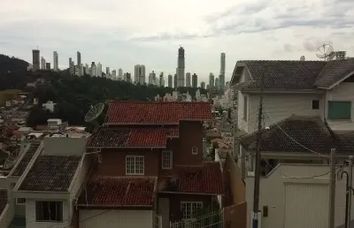 Casa com 3 quartos à venda na Rua Vietnã, Nações, Balneário Camboriú