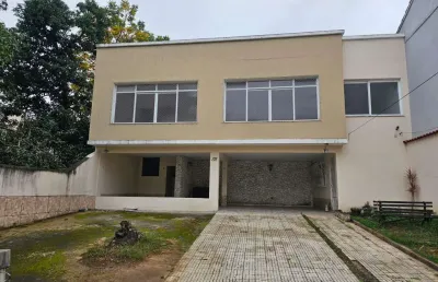 Casa com 4 quartos à venda no Jardim Amália, Volta Redonda 