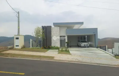 Casa com 4 quartos à venda no Casa de Pedra, Volta Redonda 
