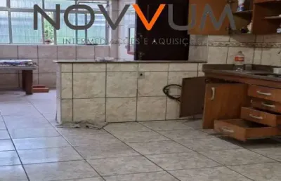 Sobrado a venda com edicula ampla ao fundo, com 5 domritorios + 02 dormitorios na edicula - 440 m2 por r$ 1.200.000,00 - vila valenca - sao vicente/sp