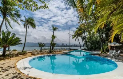Casa com 3 dormitorios a venda, 181 m2 por r$ 3.000.000 - condominio peninsula - guaruja/sp