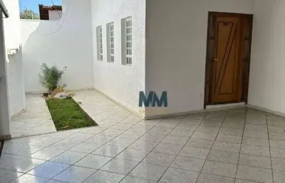Casa em condomínio fechado com 3 quartos à venda na Rua Felício Abrão Sobrinho, Cidade Jardim, Uberaba