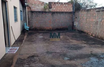 Casa com 2 dormitórios à venda, 67 m² por r$ 200.000,00 - jardim copacabana - uberaba/mg